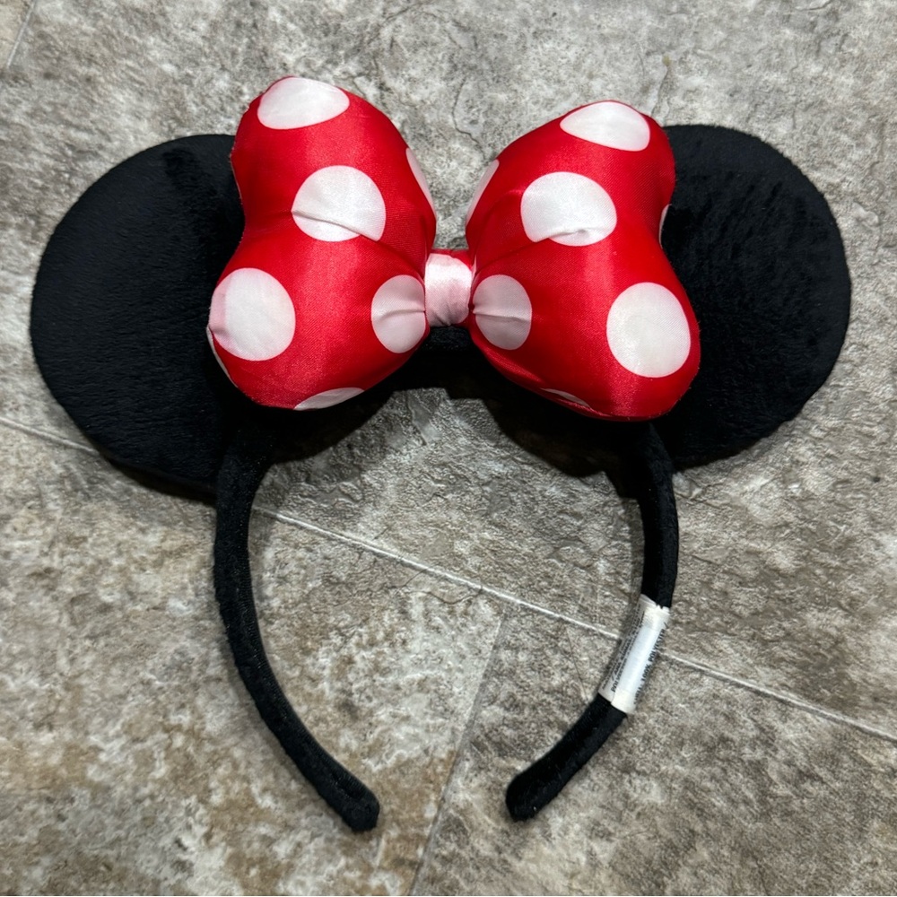 Disney Minnie mouse ears